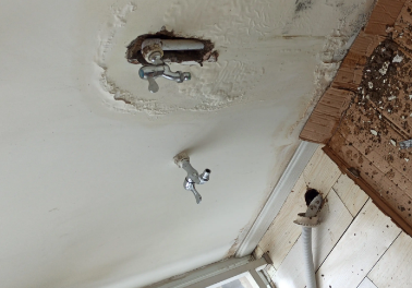 若羌卫生间测漏水